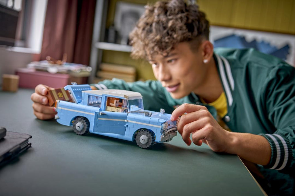 76470 | LEGO® Harry Potter™ Enchanted Flying Ford Anglia™