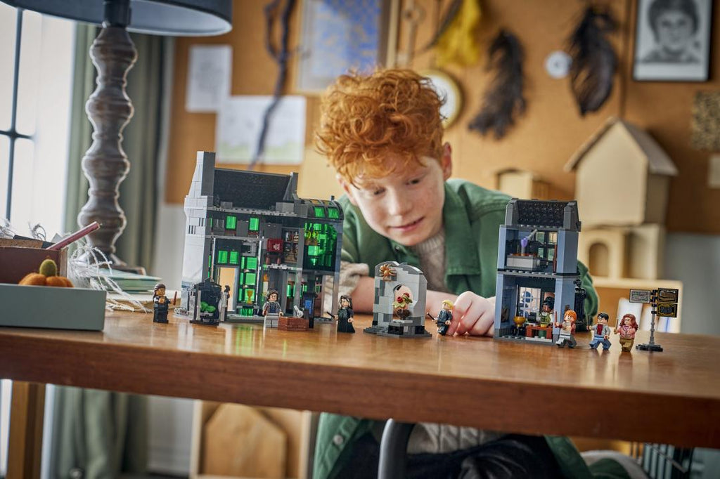 76471 | LEGO® Harry Potter™ Knockturn Alley™ Wizarding Shops