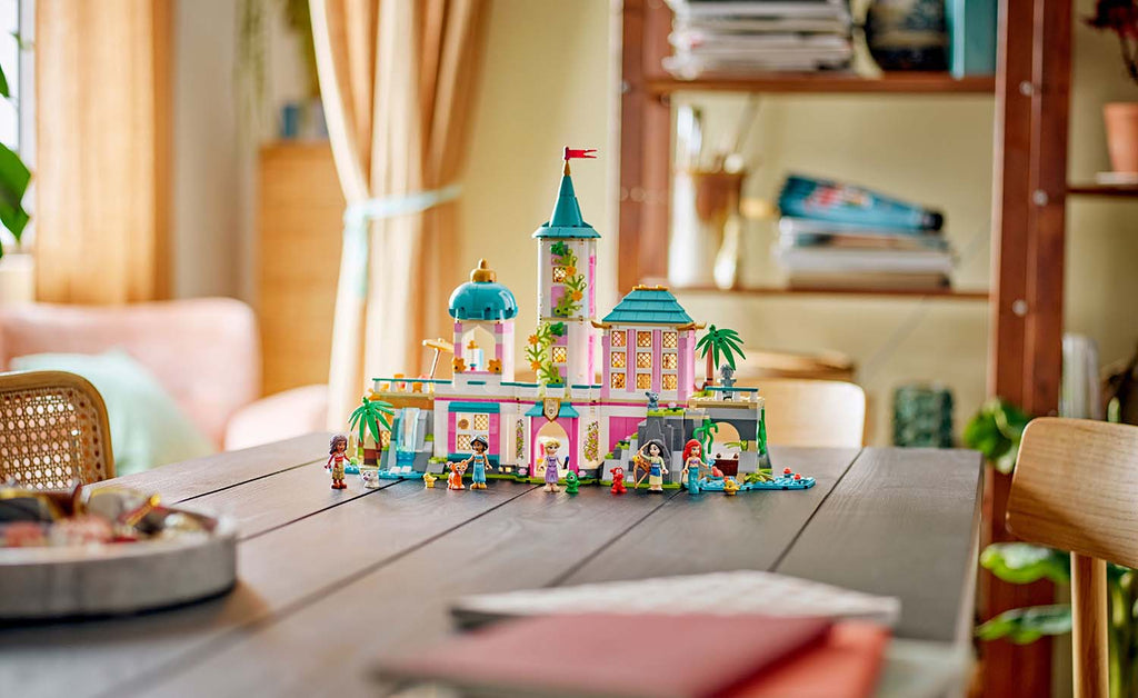 43267 | LEGO® Disney™ Princess Castle & Royal Pets